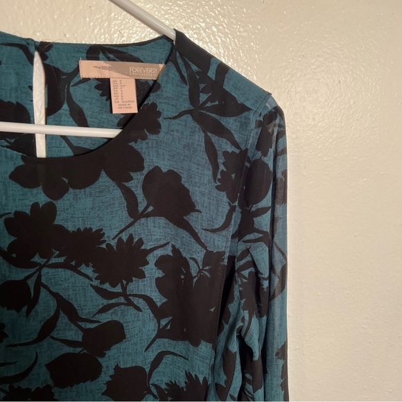 Forever 21 Contemporary Blouse Green Black Floral Wrap Side S - Picture 5 of 9